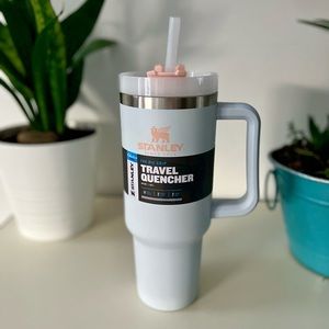 NEW Stanley Tumbler - 40 oz (Cloud)
